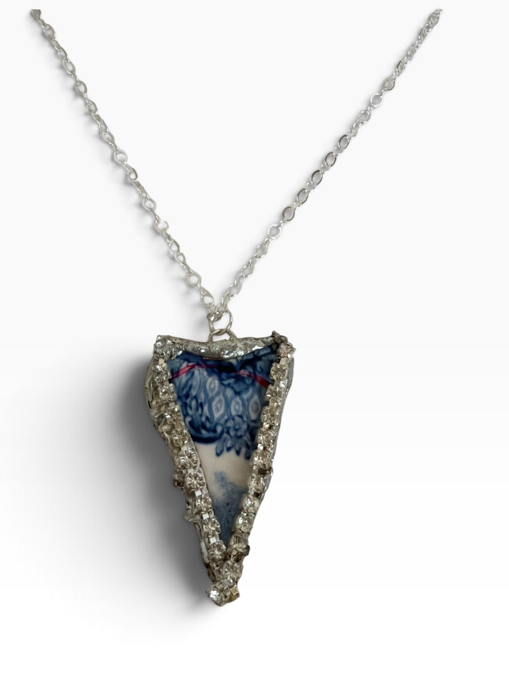 Johnson Bros Old Britain Castles Stainless Steel Rhinestone Necklace
